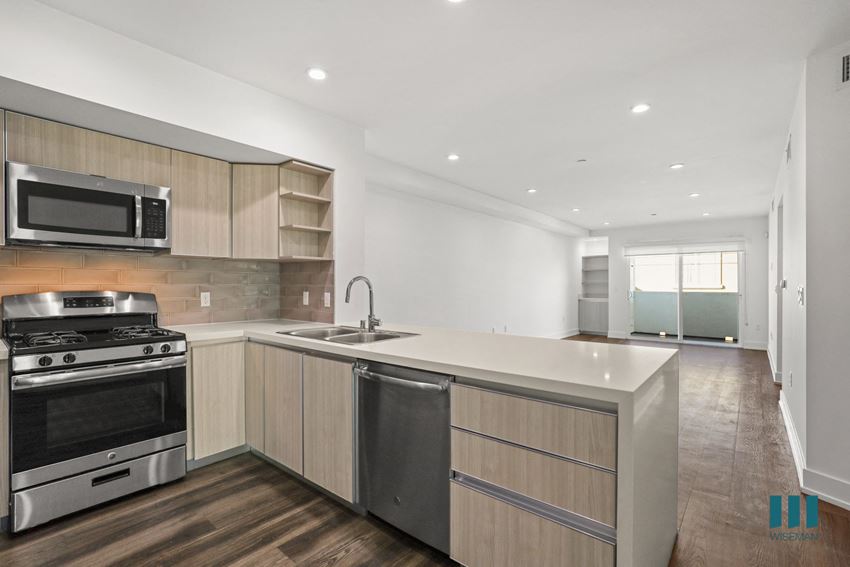 Colby Missouri By Wiseman Apartments, 1836 Colby Ave., Los Angeles, CA